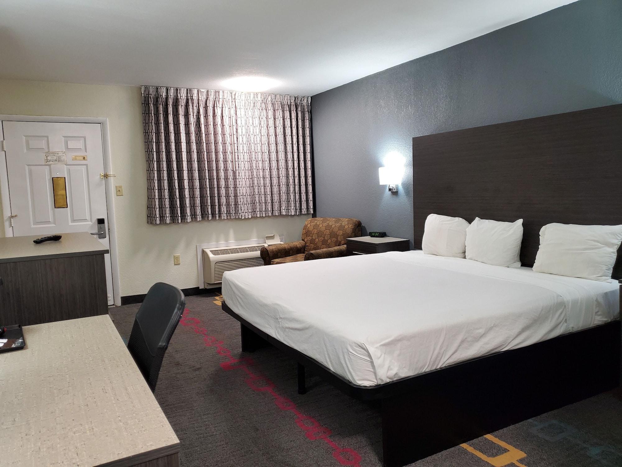 Days Inn By Wyndham Lawton Extérieur photo