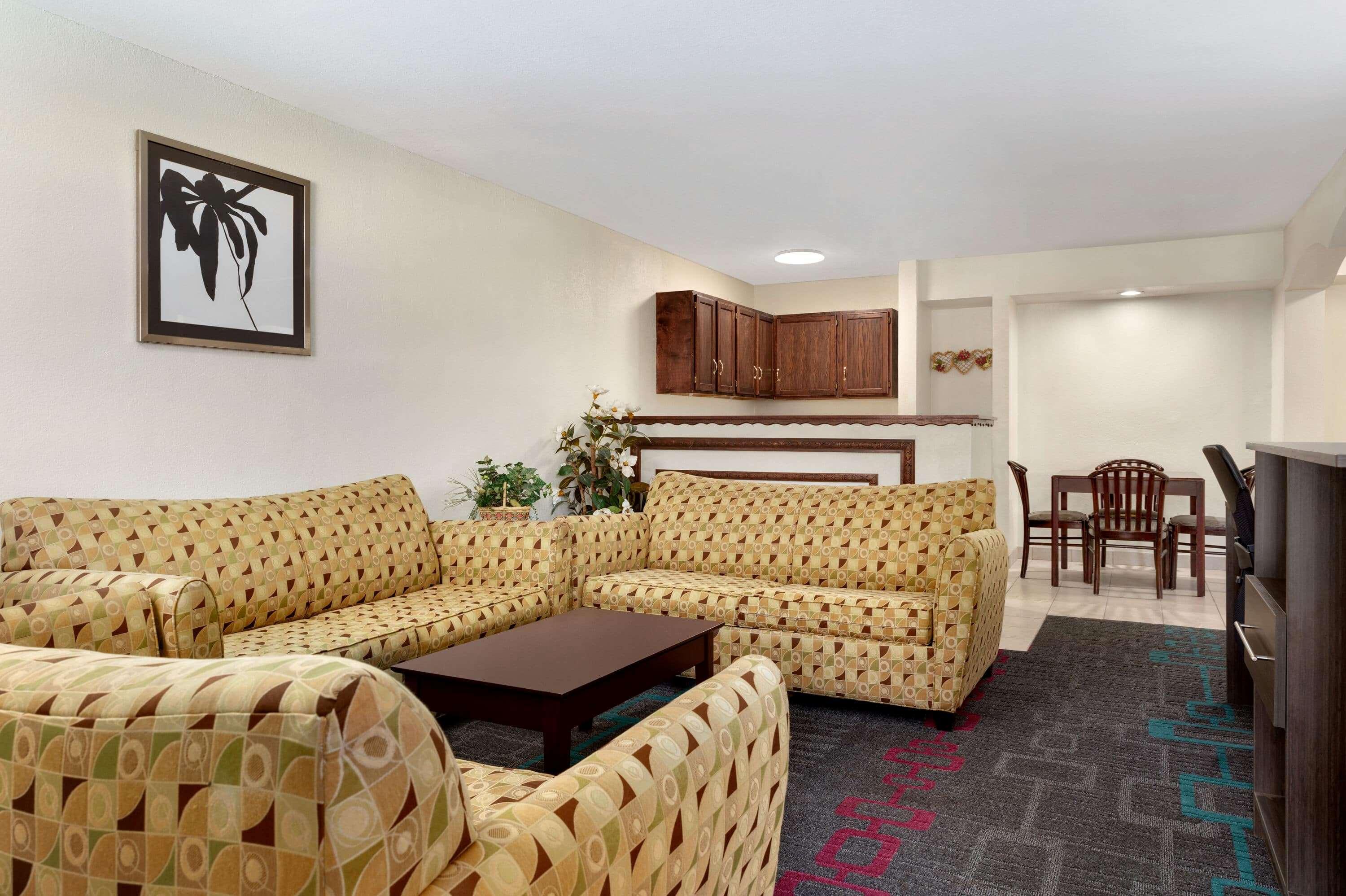 Days Inn By Wyndham Lawton Extérieur photo